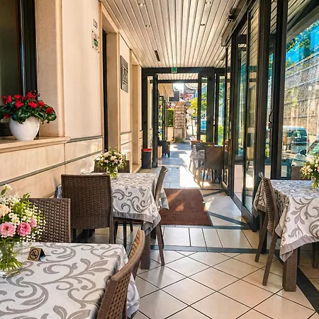 Hotel Sollievo